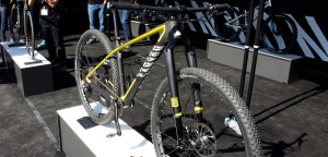 Canyon Exceed CF SLX: Race-Hardtail mit ultraleichtem Rahmen | Eurobike 2015