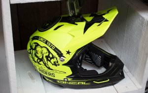 Oneal Fury Fidlock Evo: Leichter Full-Face-Helm mit GoPro-Halterung | Eurobike 2015