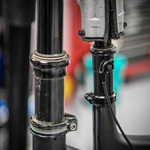 Fox DOSS 2017: Neue Stealth-Vario-Sattelstütze mit Kashima-Coating