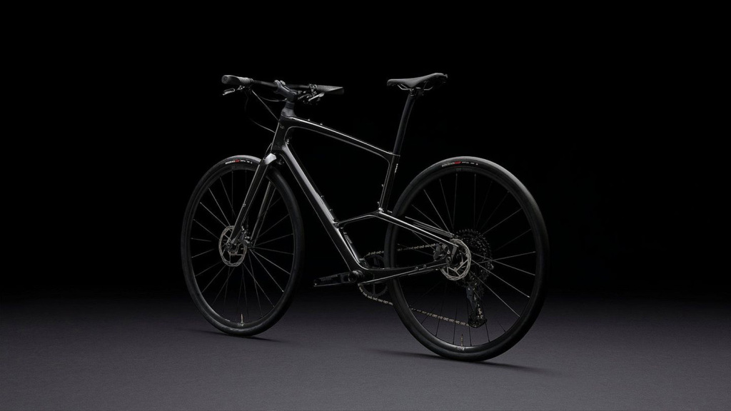 Specialized Sirrus Carbon 2023: Commuter-Bike mit speziellem Komfort-Feature